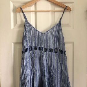 Cutout RVCA beachy romper size M